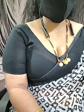 bhuvana555 online show from February 23, 2026, 5:43 pm