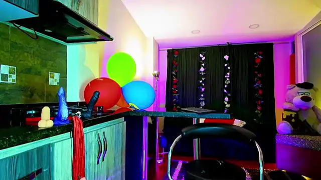 oriana thomson2 online show from February 4, 2025, 12:08 am