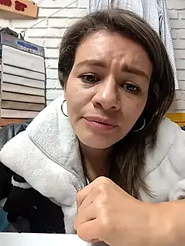 oriana thomson2 online show from October 12, 2025, 10:09 pm