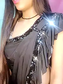 Sreya213 online show from January 6, 2025, 9:54 pm