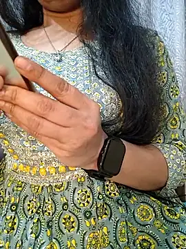 Rina777o online show from February 12, 2026, 6:25 pm