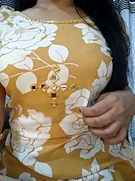 Rina777o online show from April 14, 2026, 10:10 am