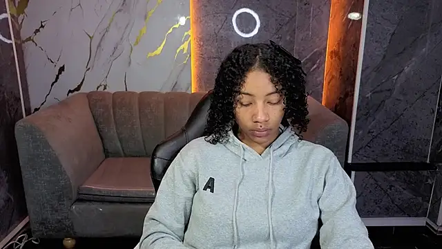 Violeth b online show from March 21, 2026, 12:54 pm