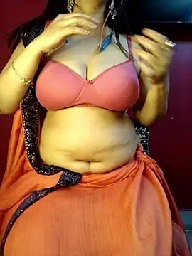 payal9038 online show from November 16, 2025, 2:22 pm