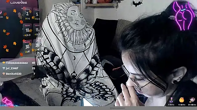 LisandreLaVenale online show from December 5, 2024, 2:20 am