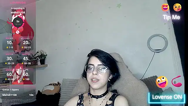 LisandreLaVenale online show from January 1, 2025, 2:19 am