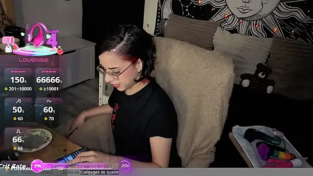 LisandreLaVenale online show from September 17, 2025, 10:11 pm