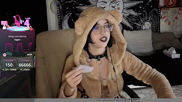 LisandreLaVenale online show from October 9, 2025, 10:19 pm