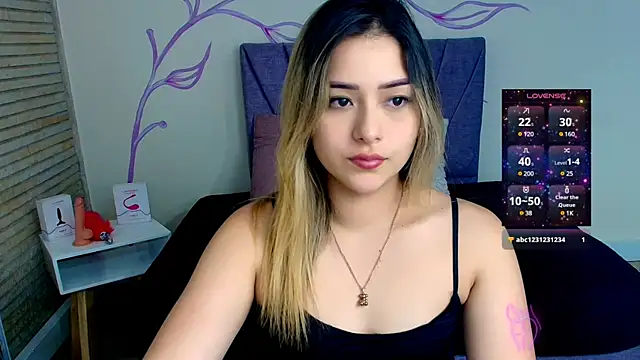 DahliaMoore online show from December 5, 2024, 9:17 pm