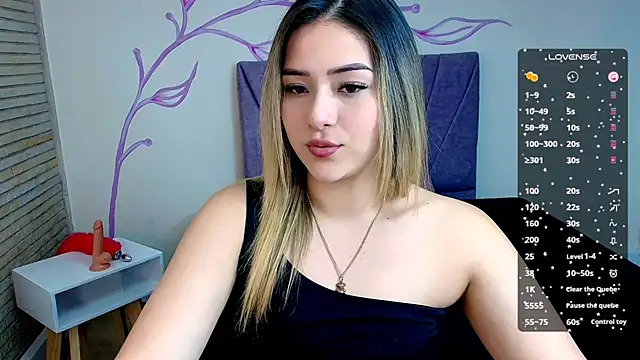 DahliaMoore online show from December 11, 2024, 6:20 pm