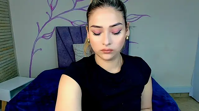 DahliaMoore online show from January 17, 2025, 7:38 pm