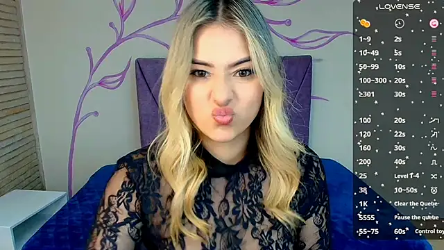 DahliaMoore online show from January 25, 2025, 8:21 pm