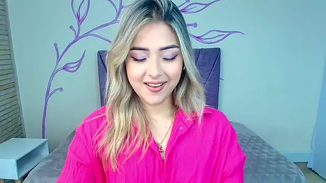 DahliaMoore online show from February 8, 2025, 8:10 pm