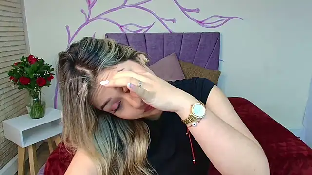 DahliaMoore online show from February 18, 2025, 10:47 pm