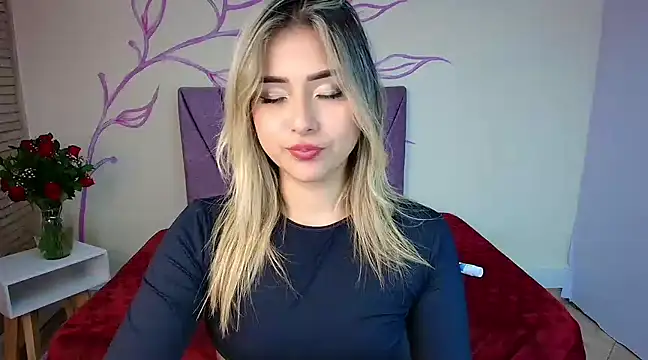 DahliaMoore online show from February 20, 2025, 10:48 pm