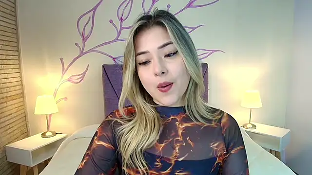 DahliaMoore online show from March 5, 2025, 11:05 pm