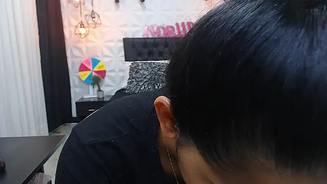 Alison Wiley online show from January 16, 2025, 12:09 pm