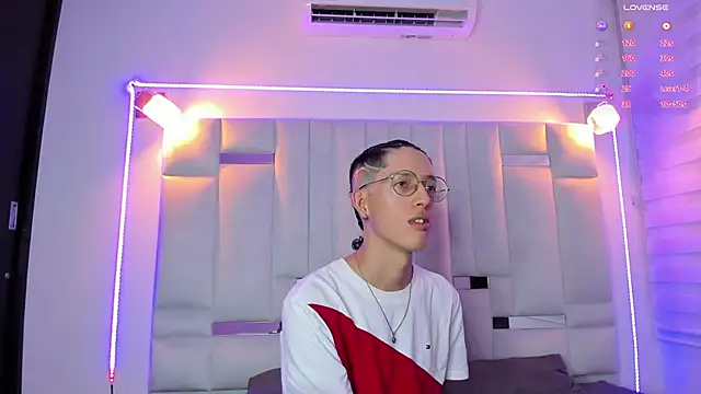 manu vera online show from January 9, 2025, 8:55 pm