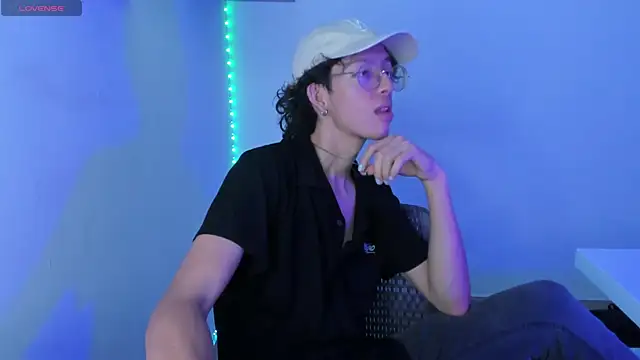 manu vera online show from February 26, 2025, 7:38 pm