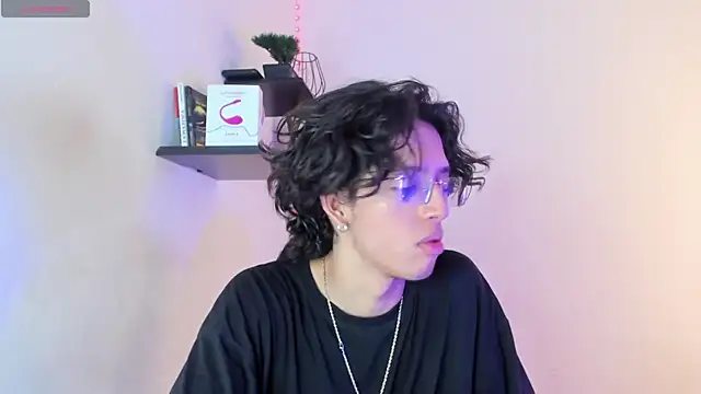 manu vera online show from September 25, 2025, 8:01 pm