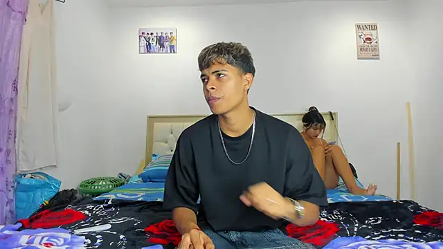 dafnezahiraa  online show from January 5, 2025, 3:32 am