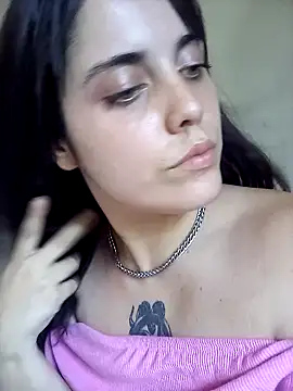 lucylovles online show from February 2, 2025, 4:00 pm