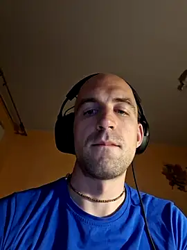 Snapshot of Kulokas chatting on September 13, 2025, 8:30 pm Kulokas online show from September 13, 2025, 8:30 pm