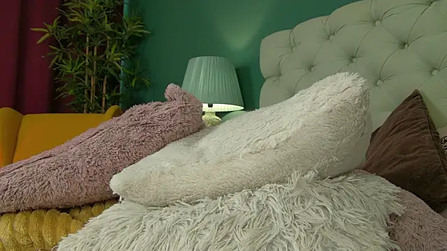 Foxxxy MILF online show from January 23, 2025, 8:25 am