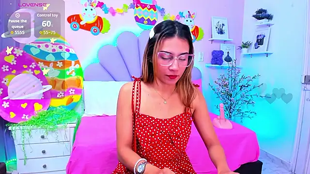 Snapshot of HannaPretthy chatting on April 2, 2026, 11:30 am HannaPretthy online show from April 2, 2026, 11:30 am