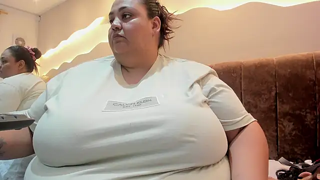Snapshot of Alisson_am chatting on June 16, 2026, 8:11 pm Alisson am online show from June 16, 2026, 8:11 pm