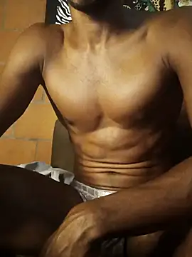 MAXIMO JHONS online show from February 26, 2026, 1:15 am