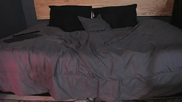 Snapshot of Annaa_rosee chatting on February 6, 2025, 6:51 am Annaa rosee online show from February 6, 2025, 6:51 am