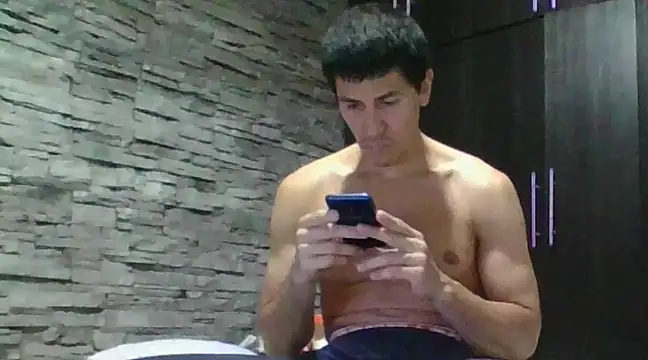 Sexylatin64 online show from February 6, 2025, 2:33 am