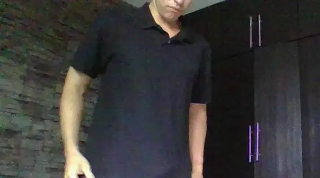 Sexylatin64 online show from February 11, 2025, 12:16 pm