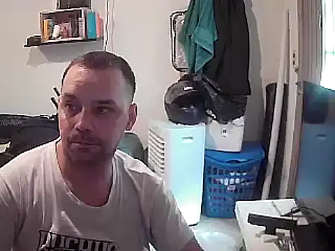 Snapshot of Lolosalvage83 chatting on January 11, 2025, 5:51 pm Lolosalvage83 online show from January 11, 2025, 5:51 pm