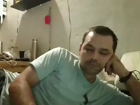 Snapshot of Lolosalvage83 chatting on February 16, 2025, 9:15 am Lolosalvage83 online show from February 16, 2025, 9:15 am