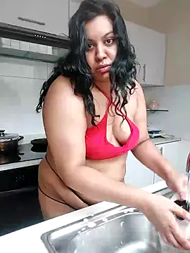 GoddessLorenaTheeSiren online show from February 3, 2025, 5:07 am