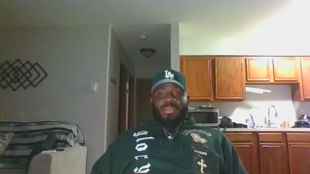 Stayinalive1992 online show from December 17, 2024, 6:24 am