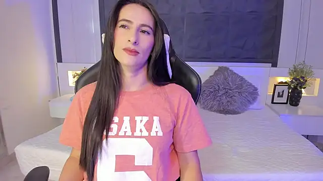 SaraGomez1 online show from December 16, 2025, 11:48 am