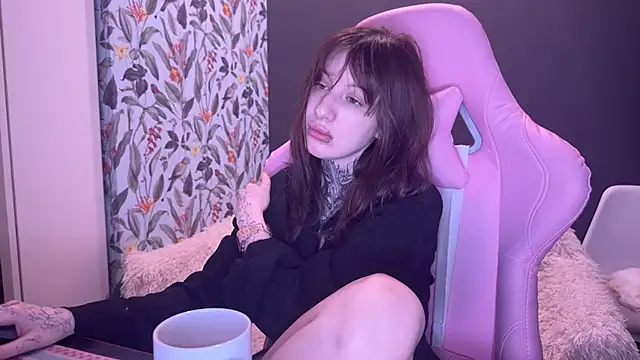 Snapshot of moundliicht1 chatting on April 30, 2026, 8:57 pm moundliicht1 online show from April 30, 2026, 8:57 pm