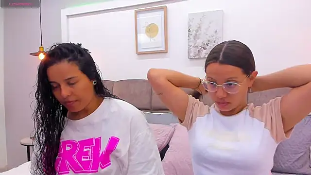 Dilan y Mia online show from March 6, 2025, 12:19 pm