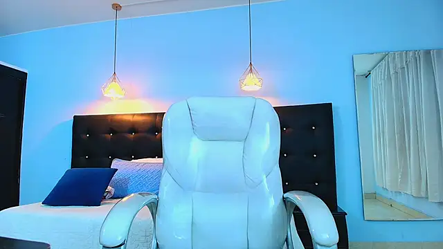 Snapshot of Lobo_17_ chatting on March 2, 2025, 1:47 am Lobo 17 online show from March 2, 2025, 1:47 am