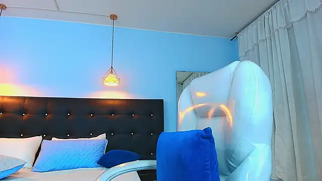 Snapshot of Lobo_17_ chatting on March 9, 2025, 10:08 am Lobo 17 online show from March 9, 2025, 10:08 am