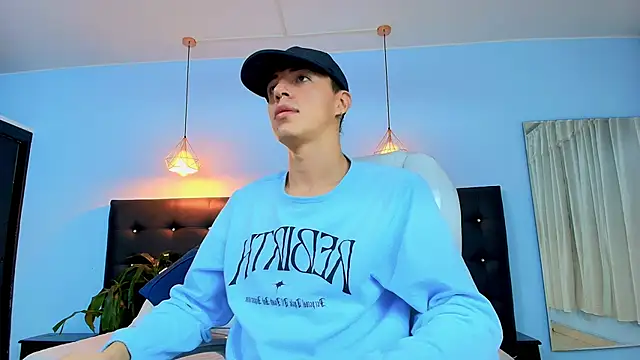 Snapshot of Lobo_17_ chatting on March 20, 2025, 3:56 am Lobo 17 online show from March 20, 2025, 3:56 am