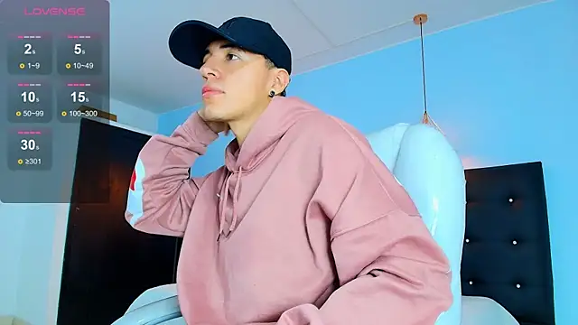 Snapshot of Lobo_17_ chatting on September 16, 2025, 3:40 am Lobo 17 online show from September 16, 2025, 3:40 am