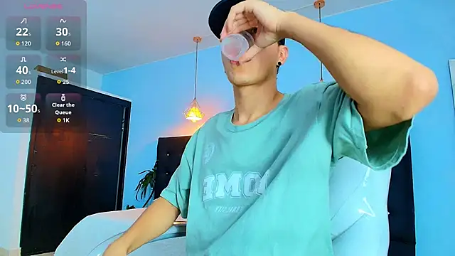 Snapshot of Lobo_17_ chatting on September 28, 2025, 3:34 am Lobo 17 online show from September 28, 2025, 3:34 am