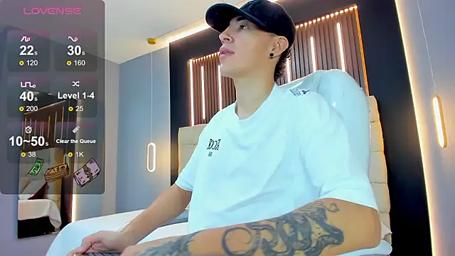 Lobo 17  online show from February 10, 2026, 3:43 am