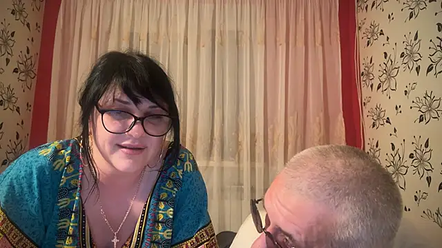 Snapshot of StellarTeam chatting on March 2, 2025, 8:40 pm StellarTeam online show from March 2, 2025, 8:40 pm