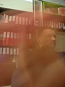 KarlosCarutox online show from December 2, 2025, 11:48 am