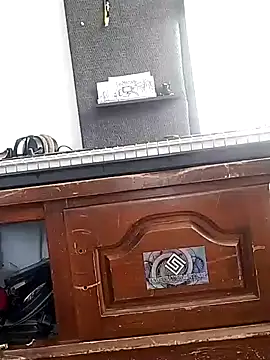 QcMisterv13 online show from January 5, 2025, 4:16 pm